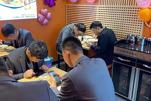 熱烈祝賀浙江湖州如意餛飩德清雷甸鎮店盛大開業！